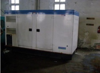 石柱康明斯150kw大型柴油二手发电机组